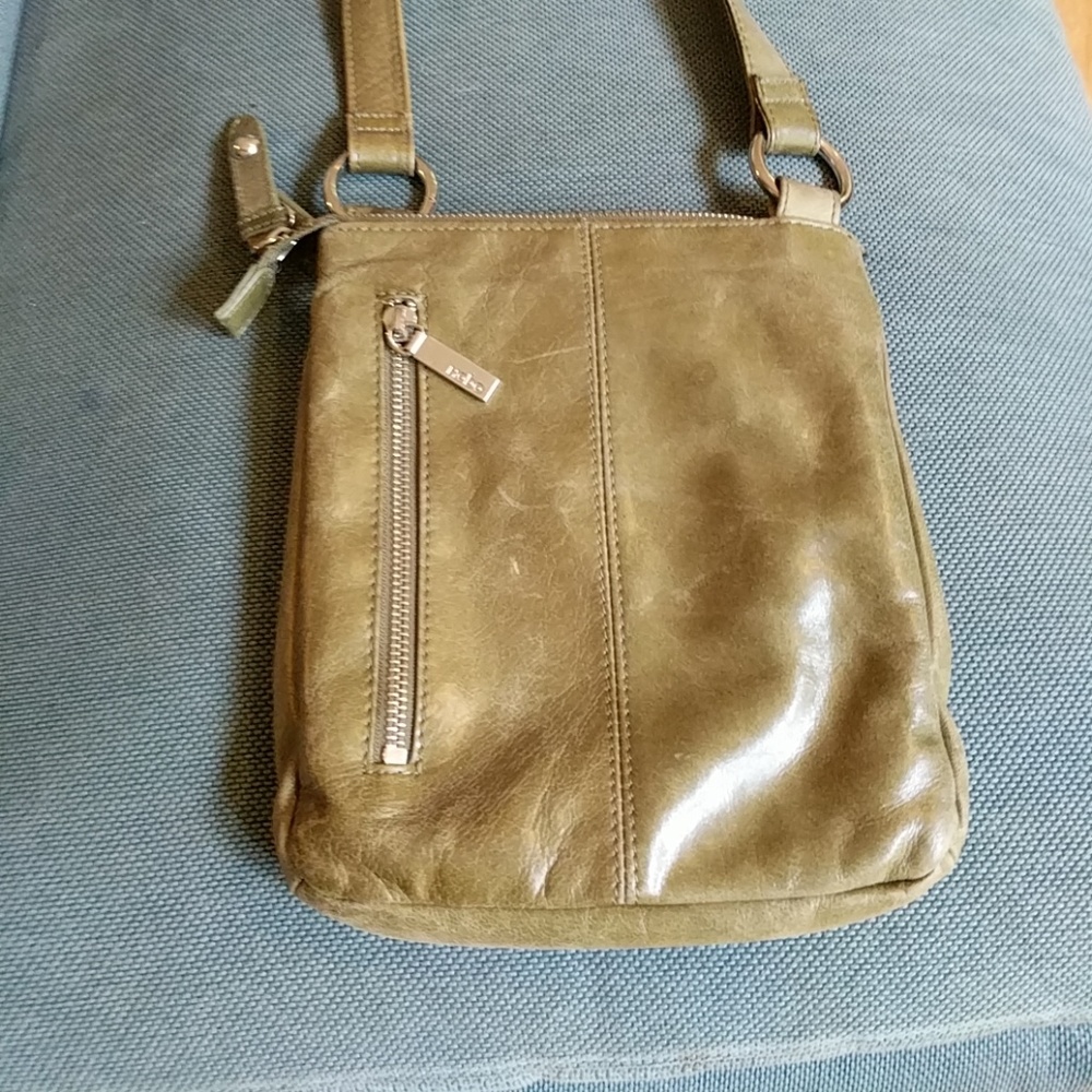 Hobo shoulder bag